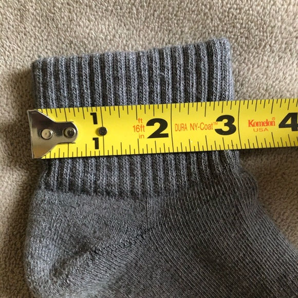 32 Degrees Cool Quarter Length Gray Socks Men’s Shoe Size 6-10 (6 Pairs) - Picture 5 of 12